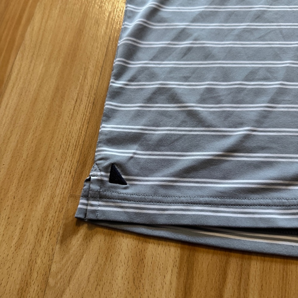 Untuckit Lightweight Performance Polo Collared Go… - image 2